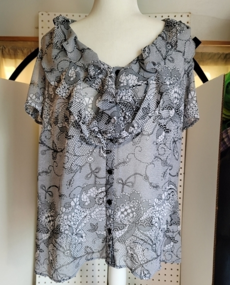 Worthington size‎ 2x sheer floral top